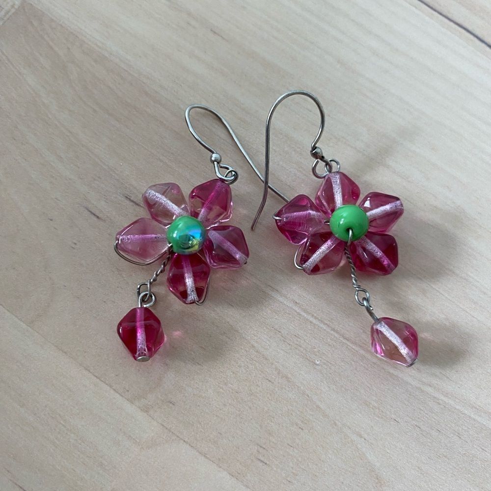 Y2K Folk Arty, Handmade Pink & Green Flower Earring